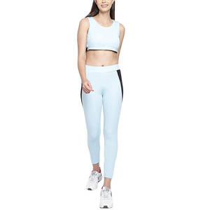 Ensemble de yoga sans couture pour femmes, soutien-gorge de sport léger et legging, 2 ensembles pour femmes, ensemble de yoga confortable pour femmes en vente - Product Image 1