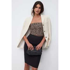 เสื้อครอปแบบไม่มีสาย - Product Image 4