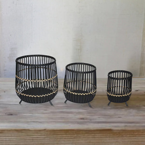 Private Labelling Best Quality Metal Flower <b>Planters</b> Set Of Two With customized Color And Sizes <b>For</b> Home Decor Hotels Bars - Product Image 1