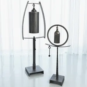 ประติมากรรมลูกโลกนกยูงเคลือบทองทำมือจากอะลูมิเนียม ของตกแต่งบ้านสไตล์โมเดิร์นแบบโบราณตามหลักฮวงจุ้ย โดย Zahid Exports - Product Image 3