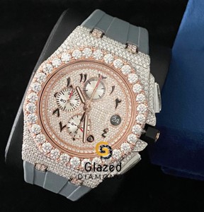 Nouvelle arrivée de montre Moissanite chronographe deux tons Moissanite à coupe ronde pour les hommes à porter à la fête - Product Image 1