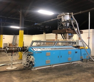 Machine de fabrication de plastique extrudé E-v-e-r-p-la-s-t M a c h i n e r y C o E M D 90 2023, extrudeuse fonctionnelle prête à être expédiée - Product Image 1