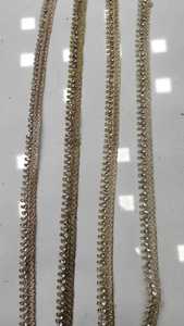 Lacets brodés à la machine sur mesure avec un motif de scalaping également avec des perles blanches cousues et en 3 couleurs pour les robes de mariée - Product Image 3