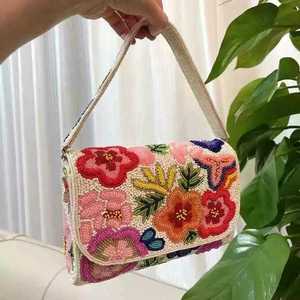 Sac à Main Soirée Indien Fait Main – Perles Et Broderie Soie – Pochette Femme