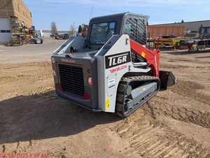 รถตักล้อยาง Takeuchi TL6R รถตักหน้าขุดดิน เครื่องยนต์ Kubota ปั๊ม PLC รับน้ำหนัก 2 ตัน บุ้งกี๋ 8 ตัน พร้อมลูกปืนและชุดเกียร์ - Product Image 5