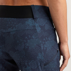 Shorts de cyclisme personnalisés pour femmes, shorts de fitness extensibles, vêtements de sport, fabrication OEM, exportation du Pakistan - Product Image 5