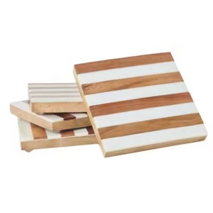 Ensemble de 4 sous-verres en bois écologiques avec détails en résine, décoration d'intérieur magnifique - Product Image 3
