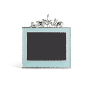 Cadre photo en métal élégant avec des motifs ornés et une finition antique pour une décoration intérieure exquise et sophistiquée - Product Image 2