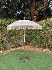 Parasol de jardin vintage personnalisable avec franges, édition naturelle tranquille et élégante, parasol de jardin balinais avec glands - Product Image 3
