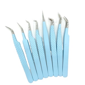 Pinzas de extensión de pestañas de acero inoxidable azul bebé, herramienta de belleza de fibra puntiaguda con agarre de diamante sostenible - Product Image 4