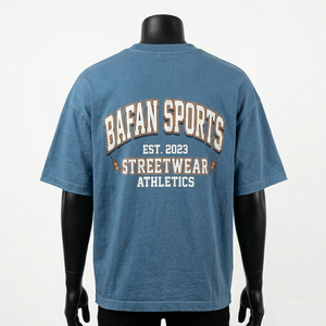 Camiseta premium oversize para hombre, 200 GSM, algodón peinado suave, jersey vintage azul crema, logotipo deportivo serigrafiado - Product Image 3