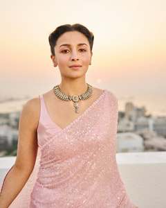 Ropa de fiesta de diseñador exclusivo de exportación más vendida de Bollywood indio Saree elegante con blusa sexy para ropa de novia étnica - Product Image 4