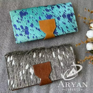 Pochette portefeuille en cuir de fourrure métallique étui de téléphone en fourrure de vache multi-cartes sac à main Offre Spéciale pour les femmes multi-usages - Product Image 1