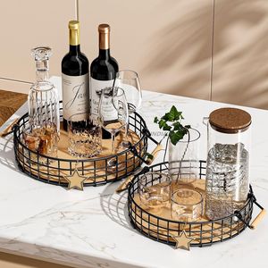 Plateau de service rond argenté élégant avec surface lisse et bords surélevés, parfait pour afficher des apéritifs et améliorer la décoration - Product Image 5