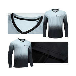 Uniforme de Portero con Material Transpirable y Costuras Resistentes para un Uso Prolongado y Práctica Diaria - Product Image 6