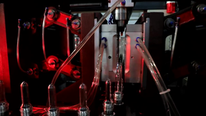 เครื่องจักรขึ้นรูปขวดน้ำพลาสติก PET สำหรับอุตสาหกรรมและงาน DIY ปรับแต่งได้ตามความต้องการ รองรับ OEM/ODM/OBM ผ่านการทดสอบ 100% รับประกัน 1 ปี - Product Image 5