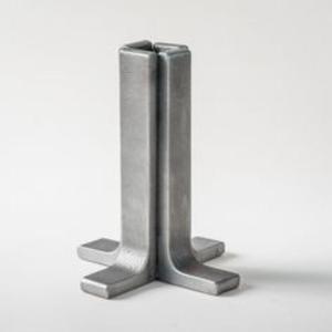 Bougeoir en acier inoxydable fabriqué à la main avec un design haut de gamme pour un restaurant d'hôtel luxueux et haut de gamme et une ambiance domestique - Product Image 2