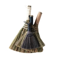 Balai de paille coloré Vietnam, OEM ODM Balai de nettoyage en jonc de mer doux pour le nettoyage de la maison ou la décoration intérieure en gros