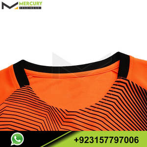 Vente en gros, impression numérique par sublimation personnalisée, séchage rapide France, maillots de football, chemise et uniforme pour équipe de football - Product Image 2
