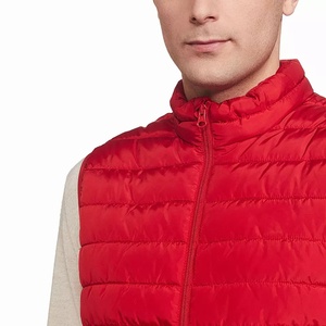 Veste matelassée pour homme sur mesure, vêtements d'extérieur isolés pour l'hiver avec un design matelassé chaud, manteau tendance disponible auprès du fabricant en gros - Product Image 5
