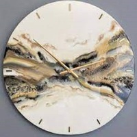 Horloge murale en résine époxy de haute qualité restaurant et logo personnalisé Horloge murale en bois de résine décorative à la maison par GM IMPEX