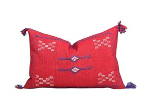 Housse de coussin Sabra marocaine de luxe faite à la main, motif tribal géométrique berbère, écologique, personnalisable, 100% coton pour lit - Product Image 1
