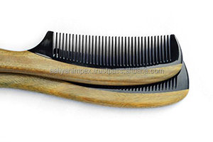 Peigne en corne de buffle à dents larges de haute qualité avec manche en bois pour les soins capillaires à domicile Original pour hommes et femmes à faible coût - Product Image 2