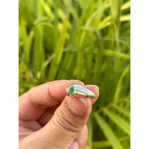 925 <b>Silver</b> Natural Oval <b>Emerald</b> <b>Ring</b> Elegant Bezel Setting for Gift Occasions - Product Image 2