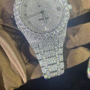 Reloj de lujo VVS Moissanite | Iced Out Esqueleto presidencial | Pasa el probador de diamantes al por mayor - Product Image 3