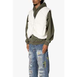 Chaleco Corto de Sherpa Tecnológico - 100% Poliéster, Corte Estándar - Product Image 1