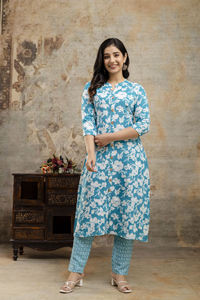 High Quality Hand Made Ethnic <b>2</b> <b>Pieces</b> Kurta <b>Set</b> For Women Wedding Casual Wear V-neck Long Sleeve Floral Print Gift For Her - Product Image 2