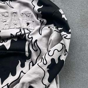 ผู้ผลิตเสื้อฮู้ดดี้แบบเรียบขายส่ง พร้อมส่ง เสื้อสเวตเชิ้ตผ้าฟลีซเรียบ สำหรับงานพิมพ์และออกแบบตามสั่ง - Product Image 3