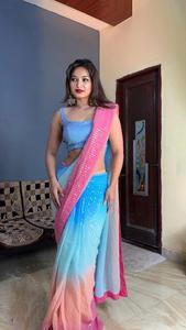 売れ筋のモダンなデザインのインドの服の影付きの色の女性のサリーは、インドのマッチングブラウスでフリーサイズで利用可能です - Product Image 3