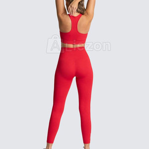 Conjunto de yoga para mujer de último diseño Conjunto de yoga para mujer Ajuste cómodo Conjunto de yoga para mujer Ropa de gimnasio Conjunto de yoga para mujer a la venta - Product Image 2