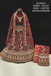 Conjunto Lehenga Choli de terciopelo de lujo de calidad superior Heavy Zari Work Ladies Girls Party Wear incluyendo Dupatta Direct India a juego - Product Image 3