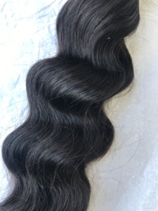 Extensions brésiliennes naturelles Remy de qualité supérieure, naturelles, noires, Loose Deep Wave, cuticules alignées, vente en gros - Product Image 4