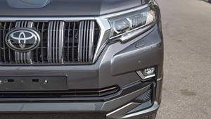 Usado para Prado 2023, Automático, Volante a la Izquierda, Interior Oscuro, Asientos de Cuero, Techo Metálico, 100% en Perfecto Estado, Sin Accidentes - Product Image 3