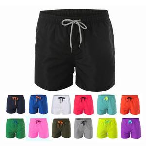 Shorts de bain de fitness pour hommes avec logo personnalisé OEM, en spandex sublimé, shorts de plage d'été avec entrejambe de 5 pouces, vêtements de compression pour hommes - Product Image 5