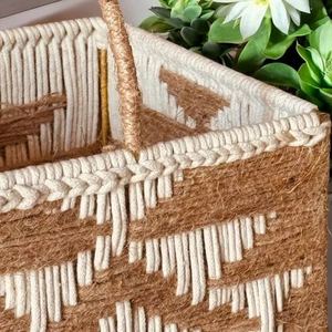 Vente à chaud Panier carré en coton de jute multicolore avec poignée 8x8x7 pouces Organisateur de stockage durable et écologique OEM en gros - Product Image 3