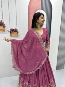 Mejor Venta De Rosa Suave Lehenga Choli-Ropa lista para usar para bodas y eventos para niñas y mujeres - Product Image 4