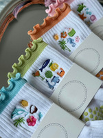 Chaussettes de yoga et de pilates pour femmes en coton personnalisées, motif de dessin animé, mini broderie, bordure à volants, antidérapantes, écologiques, pour un usage quotidien