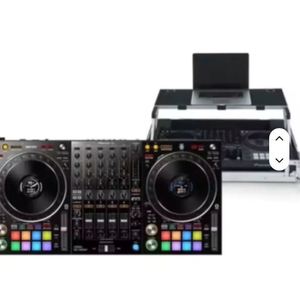 Controlador de DJ Profesional de 4 Canales DDJ-1000SRT-W con Mezclador de Audio Serato Rato - Product Image 1