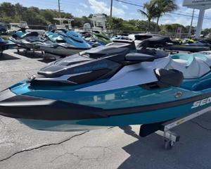 Sea-Doo GTX Limited 325 2025 de Alta Calidad, Color Verde Azulado Metálico, Impresionante - Product Image 1
