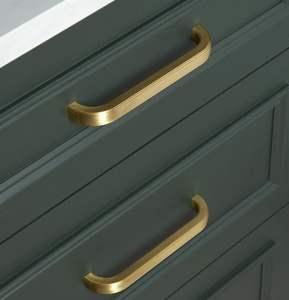Handcrafted brass <b>handle</b> for kitchen <b>cabinets</b> or <b>bathroom</b> drawers with detailed motif ideal for vintage themed interiors - Product Image 5