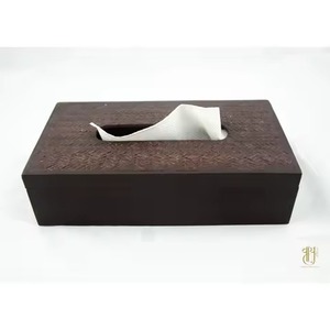 Caja de pañuelos de madera hecha a mano con estampado elegante y acabado brillante para una decoración elegante de la sala de estar - Product Image 4