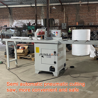Scie à table verticale coulissante PINLIANG avec moteur haute précision 380V 3KW, dispositif de pressage pneumatique des matériaux, prix avantageux