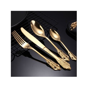 Ensemble de 4 couverts en laiton gaufré au design unique personnalisé avec polissage miroir Couverts au design le plus récent - Product Image 1