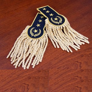 Franges de fil de lingot d'or uniforme tactique direct d'usine OEM dentelle en stock nylon et polyester frange de gland - Product Image 1