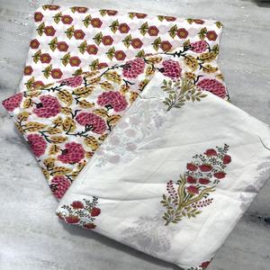 Tissu en coton doux à imprimé floral, écologique, vendu au mètre, idéal pour les robes de filles et les tentures murales - Product Image 3