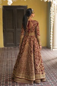 Robe Anarkali de mariée lourde ornée de perles de cristal et de broderies Dabka, tenue de mariage indienne et pakistanaise - Product Image 3